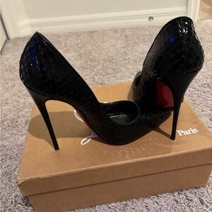 Christian Louboutin Black Patent Leather Textured Heels Size 37.5